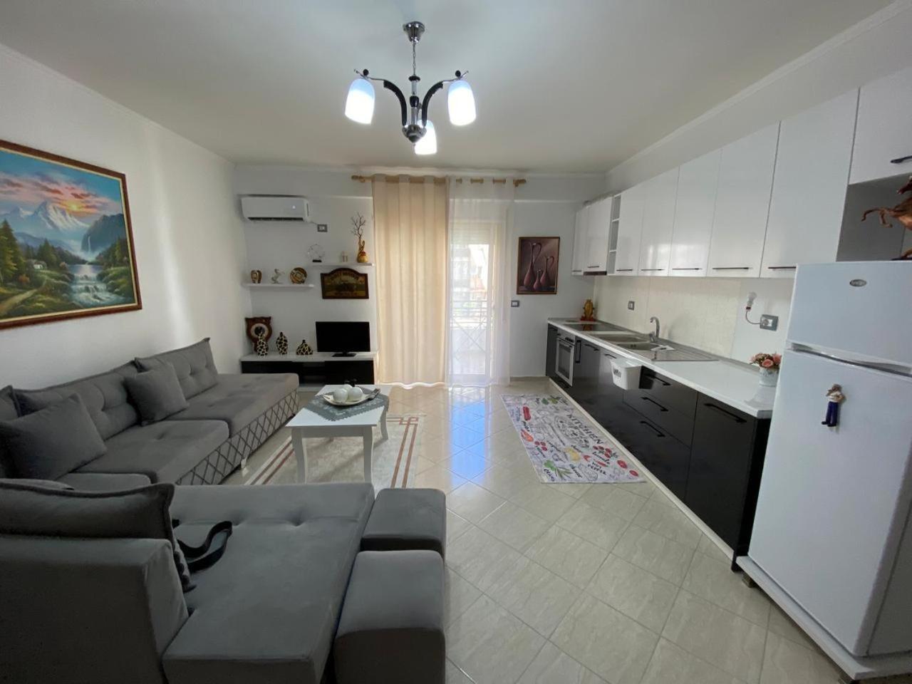 Liam Apartments Vlorë エクステリア 写真