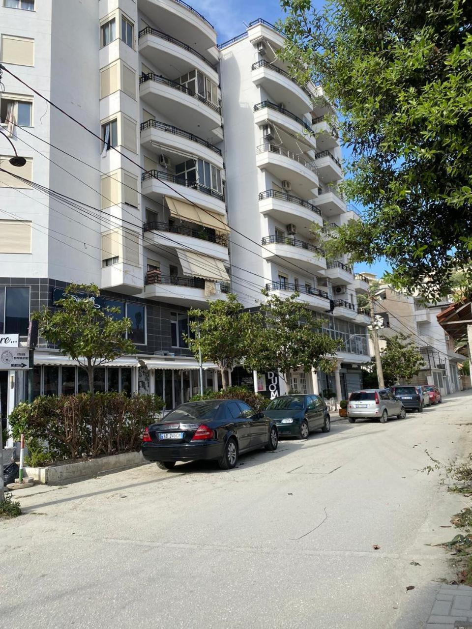 Liam Apartments Vlorë エクステリア 写真